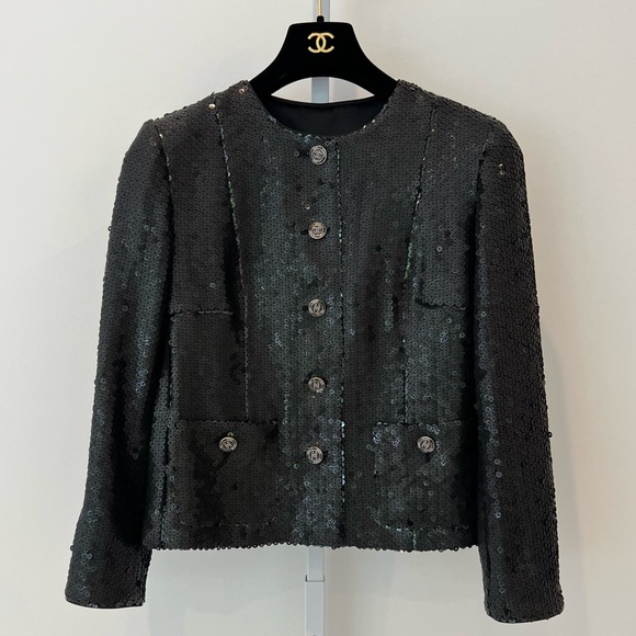 CHANEL 23C RESORT RUNWAY BLACK SEQUINS JACKET SIZE FR 38 / US 6 NWOTS! - Picture 5 of 17